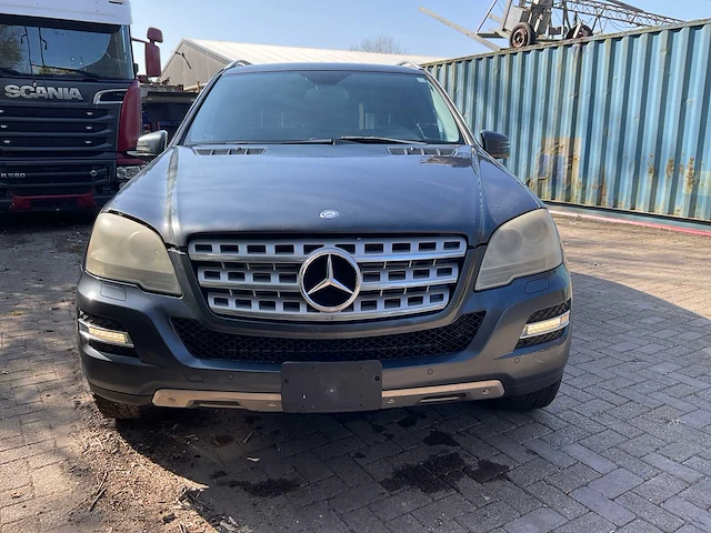 2011 mercedes-benz ml350 personenauto - afbeelding 32 van  36