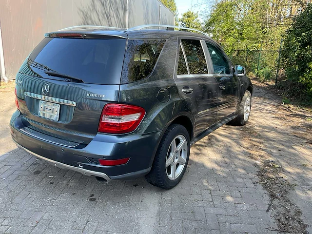 2011 mercedes-benz ml350 personenauto - afbeelding 35 van  36