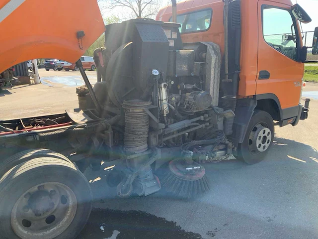 2011 mitsubishi brock sl140/2 straatveegmachine - afbeelding 50 van  66