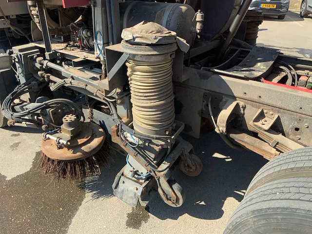 2011 mitsubishi brock sl140/2 straatveegmachine - afbeelding 54 van  66