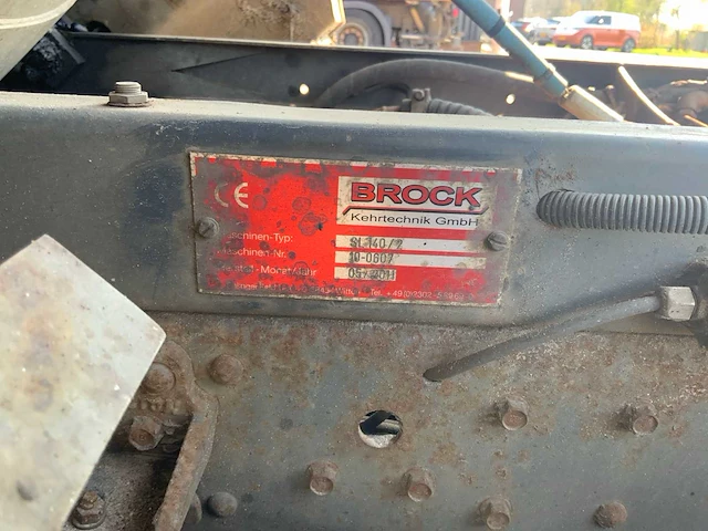 2011 mitsubishi brock sl140/2 straatveegmachine - afbeelding 60 van  66