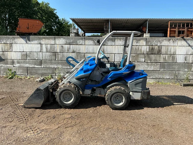 2011 multione sl835 shovel - afbeelding 10 van  17