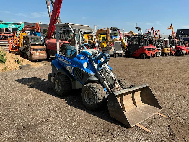 2011 multione sl835 shovel - afbeelding 13 van  17