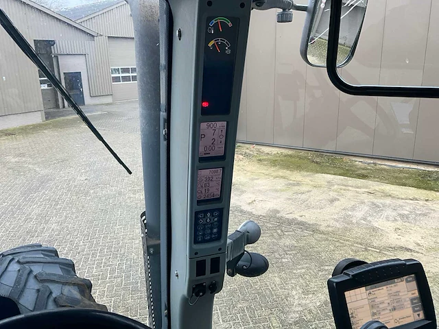 2011 new holland t8360 ultra command vierwielaangedreven landbouwtractor - afbeelding 28 van  43