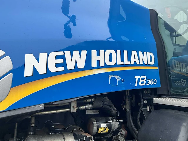 2011 new holland t8360 ultra command vierwielaangedreven landbouwtractor - afbeelding 2 van  43
