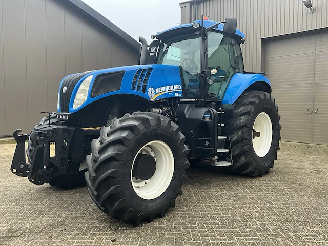 2011 new holland t8360 ultra command vierwielaangedreven landbouwtractor - afbeelding 1 van  43