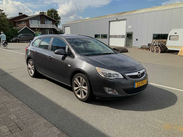 2011 opel astra sports tourer personenauto - afbeelding 19 van  24