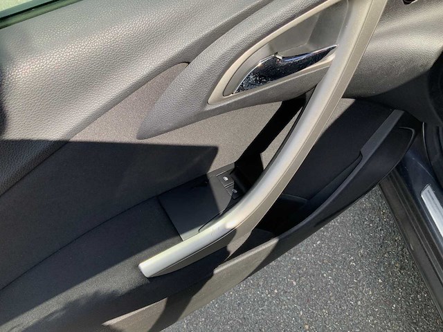 2011 opel astra sports tourer personenauto - afbeelding 14 van  25