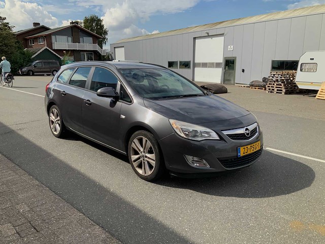 2011 opel astra sports tourer personenauto - afbeelding 20 van  25