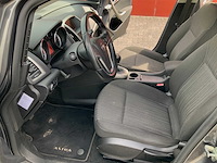 2011 opel astra sports tourer personenauto - afbeelding 25 van  25