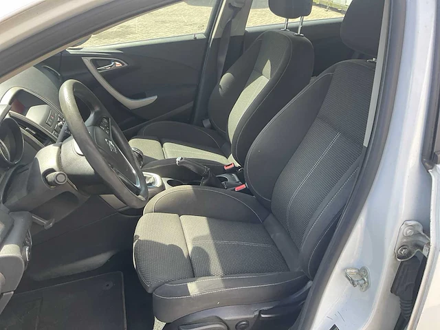 2011 opel astra sports tourer personenauto - afbeelding 8 van  27