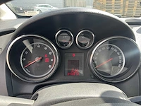 2011 opel astra sports tourer personenauto - afbeelding 26 van  27