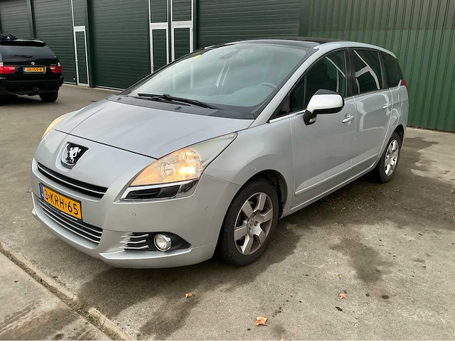 2011 peugeot 5008 personenauto - afbeelding 1 van  23