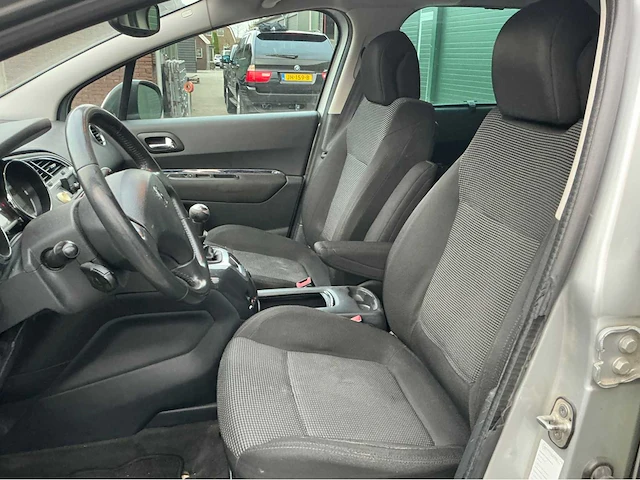 2011 peugeot 5008 personenauto - afbeelding 13 van  23