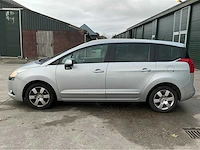 2011 peugeot 5008 personenauto - afbeelding 17 van  23