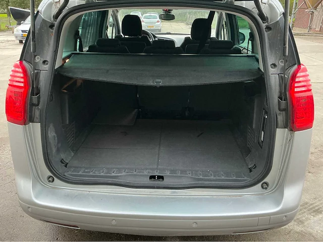 2011 peugeot 5008 personenauto - afbeelding 19 van  23