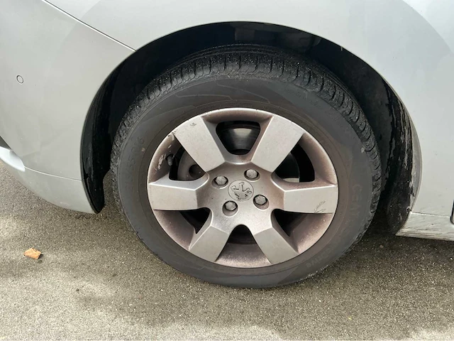 2011 peugeot 5008 personenauto - afbeelding 23 van  23