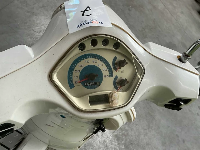 2011 piaggio fly 4t 25km/u brommer - afbeelding 3 van  12