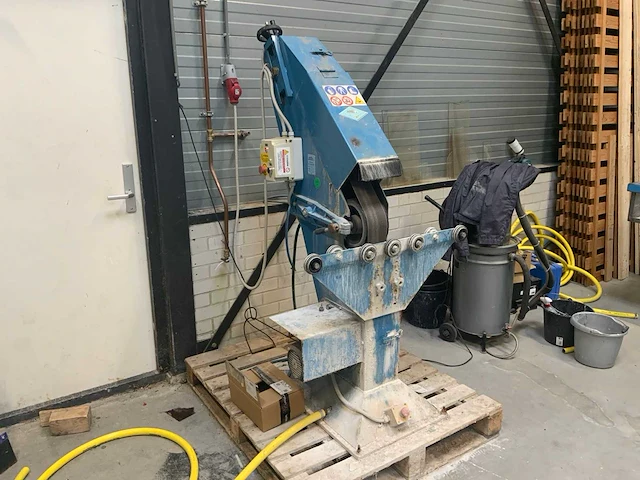 2011 pieterman glastechniek 1059 glaspolijstmachine - afbeelding 10 van  16
