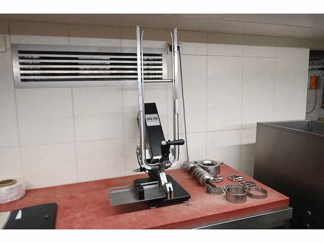 2011 poly-clip dcd 600 sluitmachine - afbeelding 1 van  7