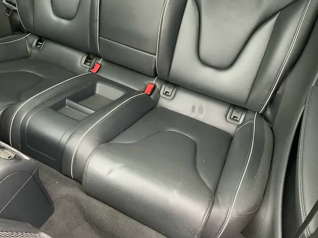 2011 quattro a5 coupé 4.2 fsi rs5 personenauto - afbeelding 28 van  45