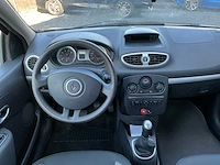 2011 renault clio estate hatchback personenauto - afbeelding 9 van  22