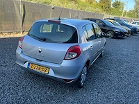 2011 renault clio estate hatchback personenauto - afbeelding 19 van  22