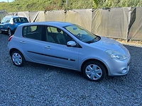 2011 renault clio estate hatchback personenauto - afbeelding 20 van  22