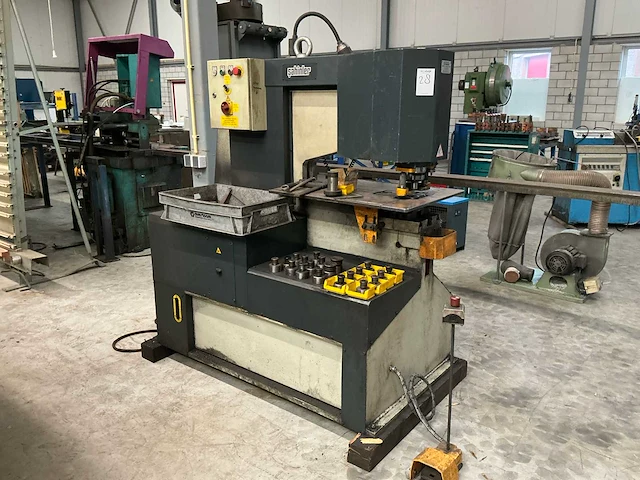 2011 sahinler hpm-65 ponsmachine - afbeelding 1 van  9