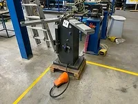 2011 schüco art.-nr. 282 020 pneumatische verstekhoek afdichtmachine - afbeelding 1 van  5