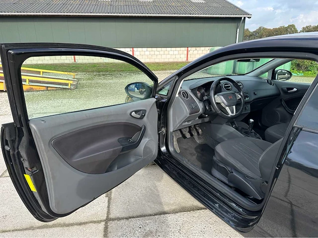 2011 seat ibiza sc personenauto - afbeelding 7 van  34