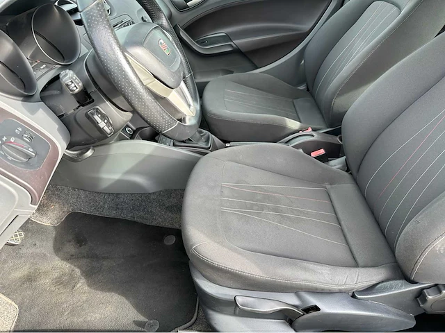 2011 seat ibiza sc personenauto - afbeelding 11 van  34