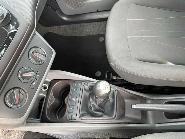 2011 seat ibiza sc personenauto - afbeelding 19 van  34