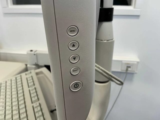 2011 siemens immulite 2000 xpi immunoassay analyse apparaat - afbeelding 9 van  22