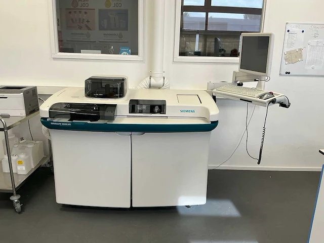 2011 siemens immulite 2000 xpi immunoassay analyse apparaat - afbeelding 1 van  22