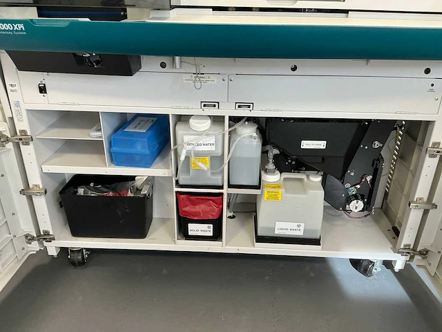 2011 siemens immulite 2000 xpi immunoassay analyse apparaat - afbeelding 17 van  22