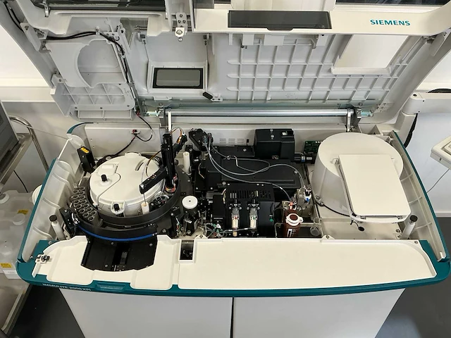 2011 siemens immulite 2000 xpi immunoassay analyse apparaat - afbeelding 21 van  22