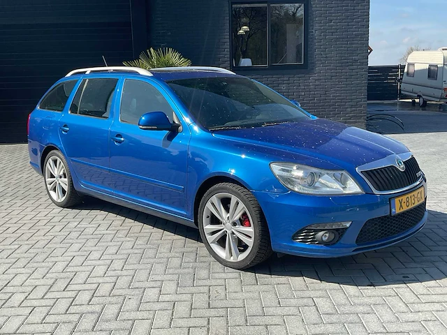2011 skoda octavia vrs personenauto - afbeelding 1 van  26