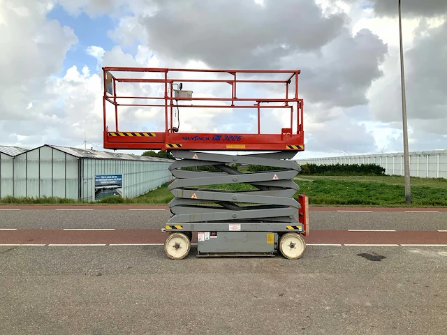 2011 skyjack sj3226m hoogwerker - afbeelding 1 van  19