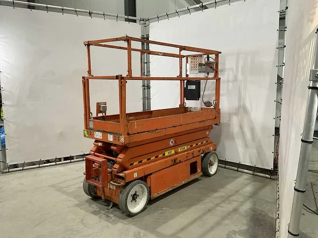 2011 skyjack sjiii-3220 electric schaarlift - afbeelding 19 van  24