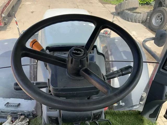 2011 steyr cvt6180 vierwielaangedreven landbouwtractor - afbeelding 9 van  43