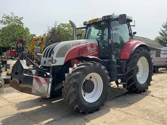 2011 steyr cvt6180 vierwielaangedreven landbouwtractor - afbeelding 1 van  43