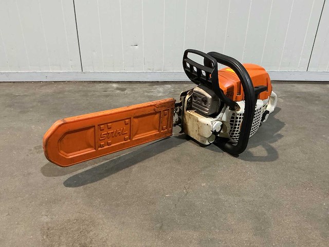 2011 stihl ms 271/c kettingzaag - afbeelding 2 van  7