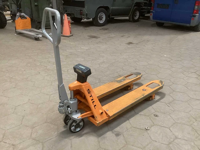 2011 still hand hydraulische weegpalletwagen - afbeelding 1 van  5