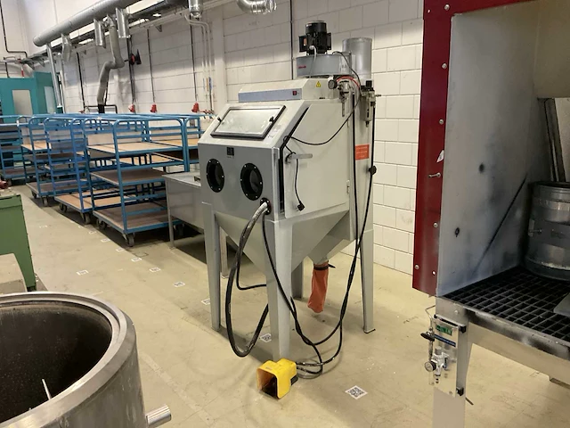 2011 sybrandy s 90-1 vacuüm injectie straalcabine - afbeelding 1 van  17