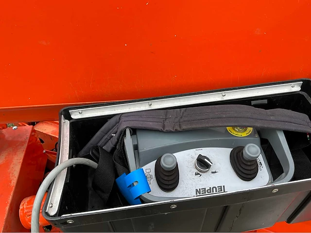 2011 teupen leo23gt compacte spin rupshoogwerker - afbeelding 20 van  36