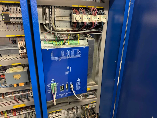 2011 thyssenkrupp gmbh tw130h liftmotor met schakelkast - afbeelding 8 van  19
