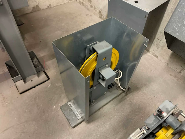 2011 thyssenkrupp gmbh tw130h liftmotor met schakelkast - afbeelding 19 van  19