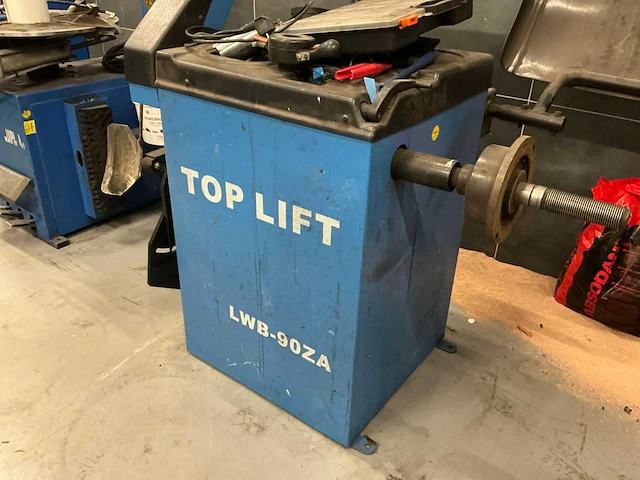 2011 toplift lwb-90za banden de- en montageapparatuur - afbeelding 2 van  8