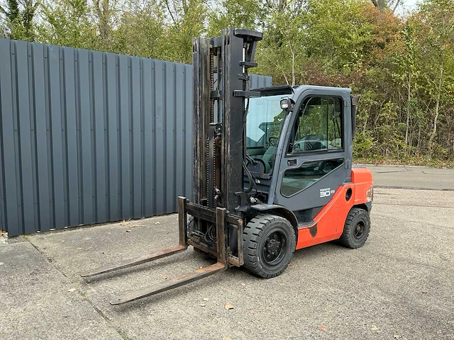 2011 toyota 02-8fdf30 vorkheftruck - afbeelding 1 van  30